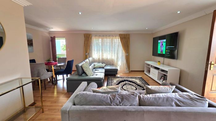 Property #2488957, Apartment For Sale in Faerie Glen