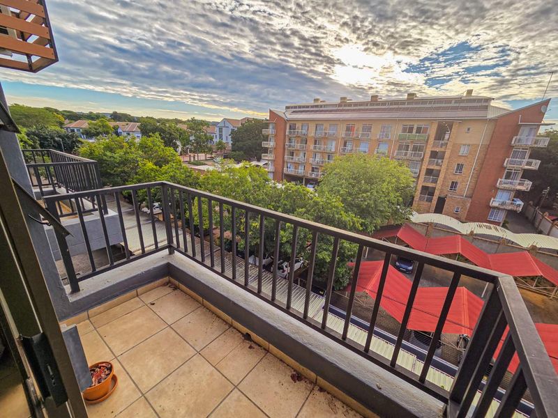 Rare Top-Floor Loft | For Sale | Hillcrest, Pretoria | Sole Mandate - Photo 9