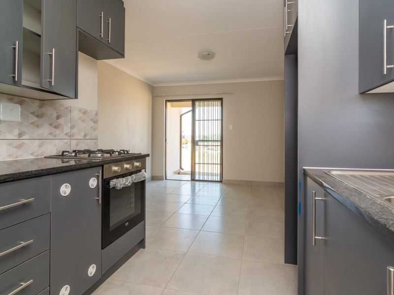 Introducing Your Dream Home in Kya Sands: Tailor-Made Elegance - Photo 4