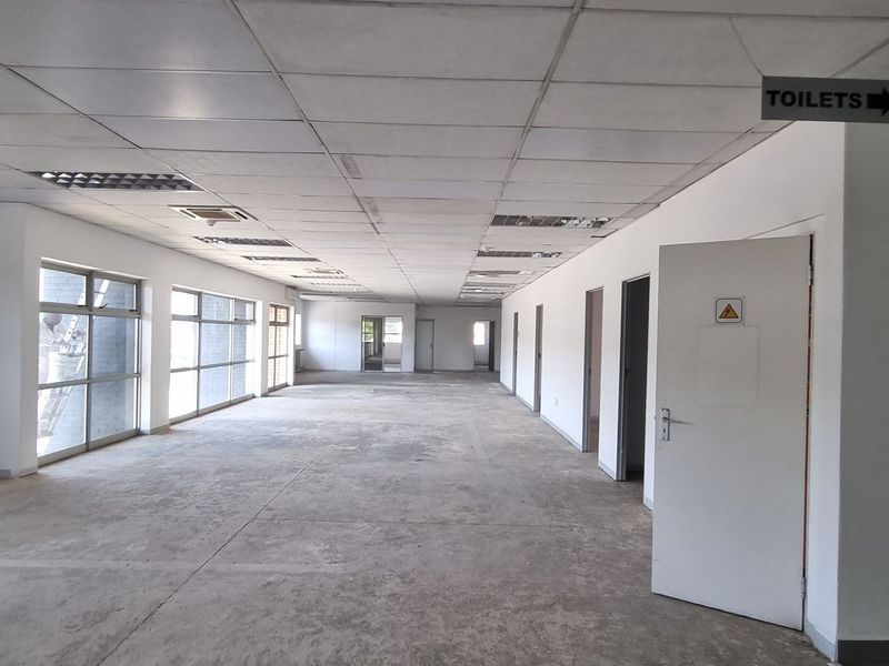 2 344m2 Halfway Gardens Midrand Office To Let - Photo 9