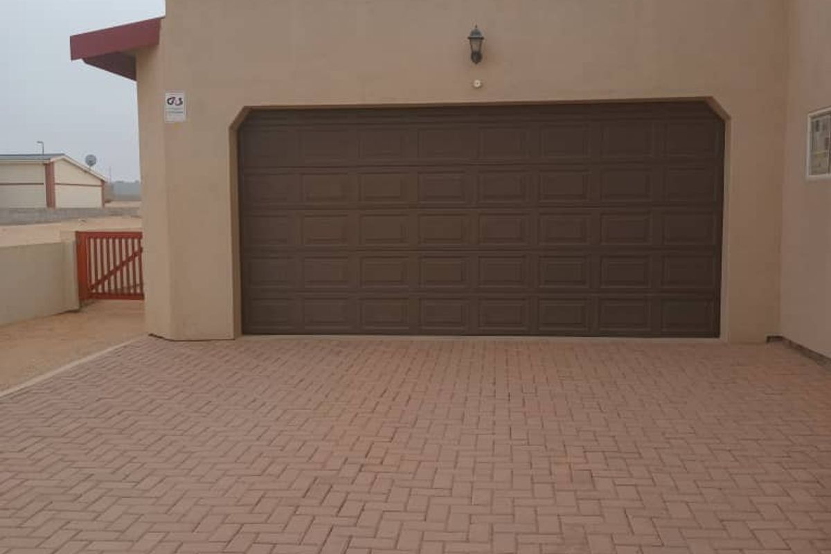 BEAUTIFUL WELL-MAINTAINED HOUSE FOR SALE IN HENTIES BAY – SOUTH DUNE - Photo 5