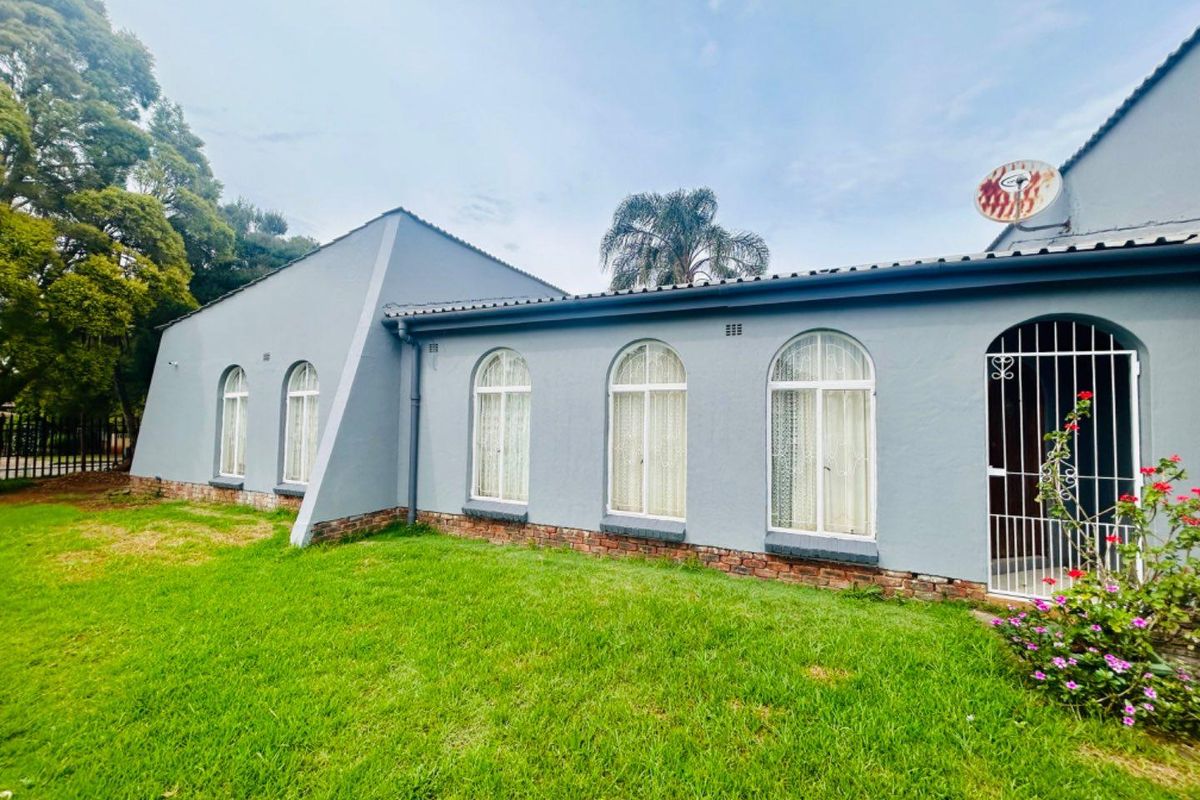 4 bedroom house fro sale in Vryheid - Photo 2