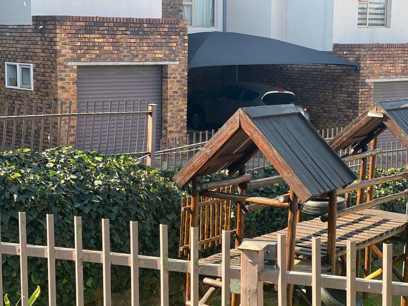 2 bed Townhouse with Modern Charm and Balcony Views - Photo 2