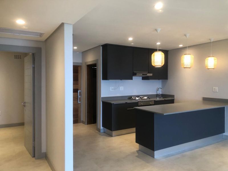 Luxury Living - Photo 2