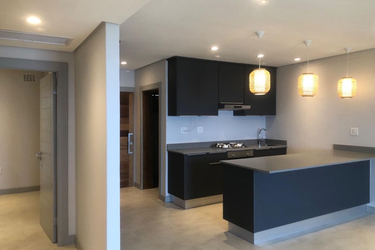 Luxury Living - Photo 2