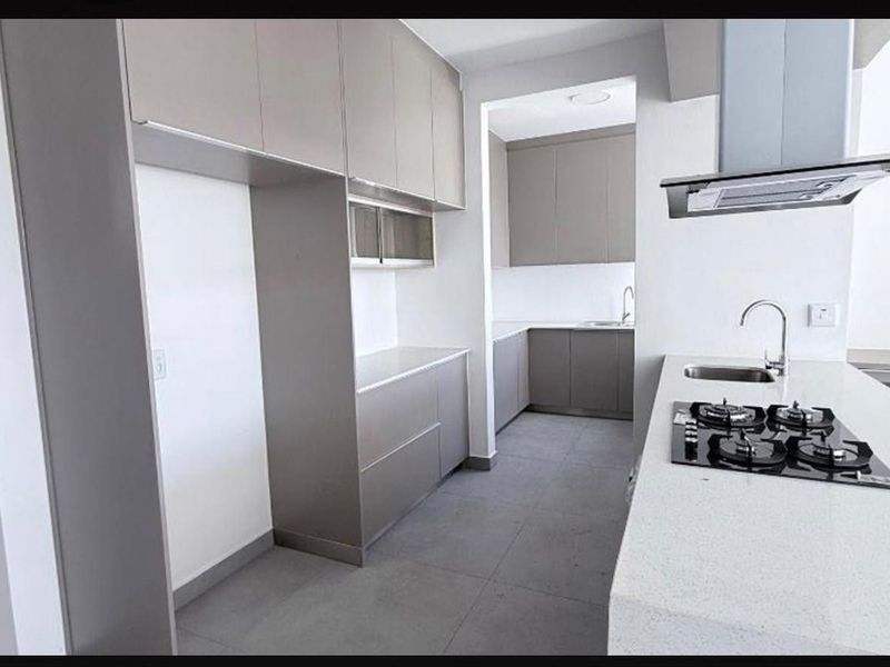 Ultra modern townhouse for rent in Auasblick - Photo 3