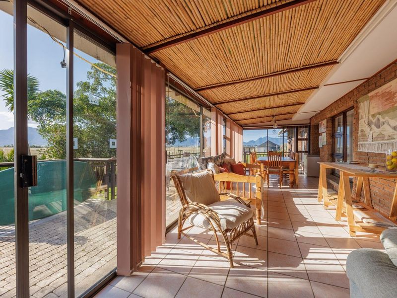 SMALLHOLDING FOR SALE: OFF-GRID OASIS IN THE WESTERN CAPE - Photo 9