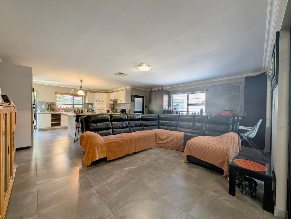Open plan kitchen with living /family room 