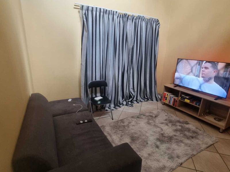 Spacious 2-Bedroom Home in a Perfectly Managed Estate - Photo 7