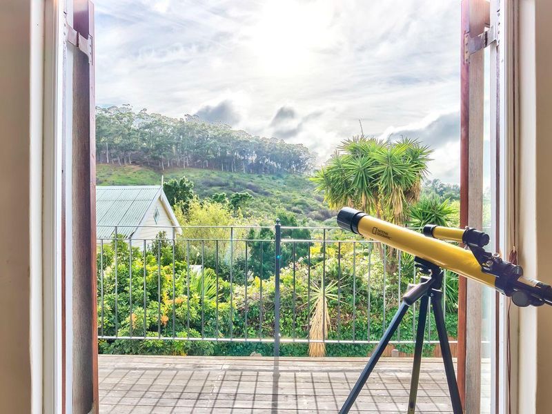 A Perfect Family Home in the Heart of Tamboerskloof  (c) - Photo 3