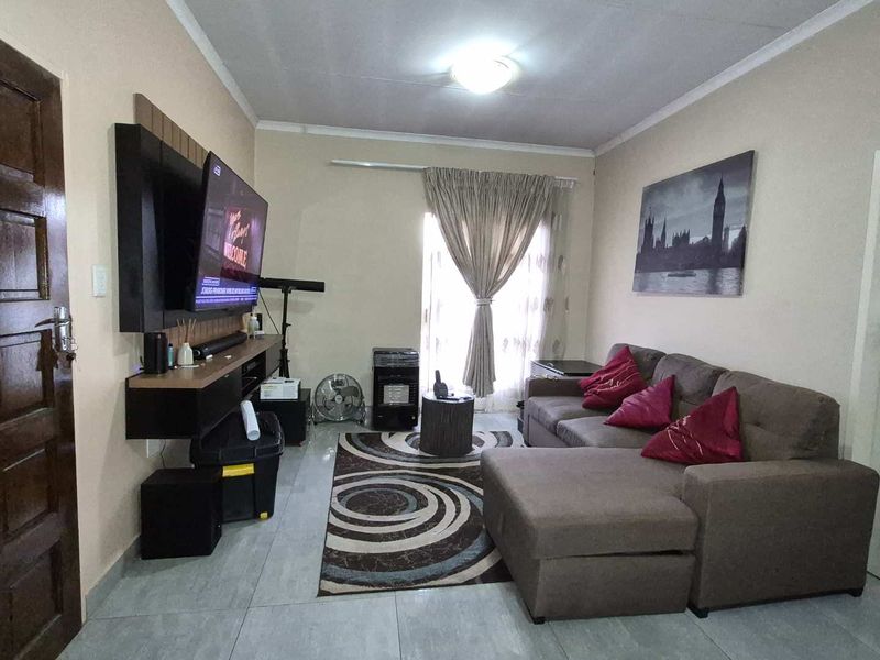 1 Bedroom apartment to rent in Norkem Park Ext 2 - Photo 3