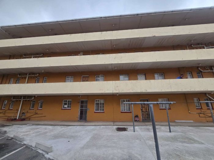 Property #2481399, Apartment Rental Monthly in Cotswold