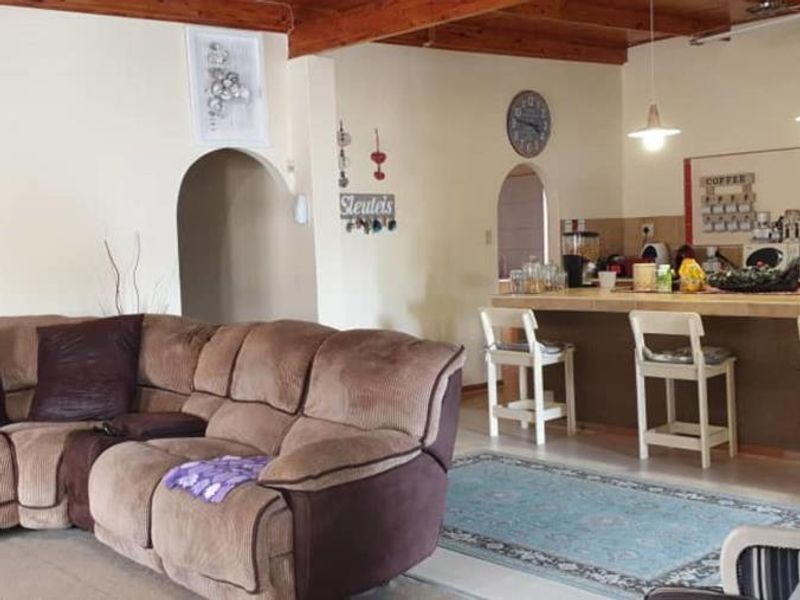 5 bedrooms House in Henties Bay - Photo 10