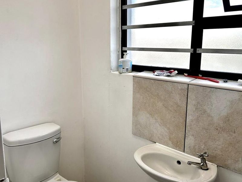 2 Bedroom Townhouse For Sale in Rocky Crest - Photo 3