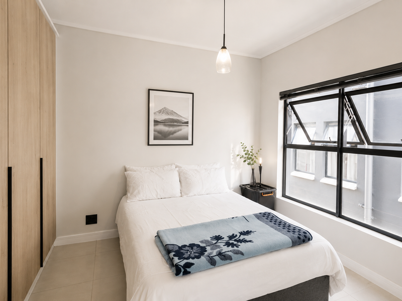 Modern 1-Bedroom Apartment in Secure Mooikloof Estate - Photo 7