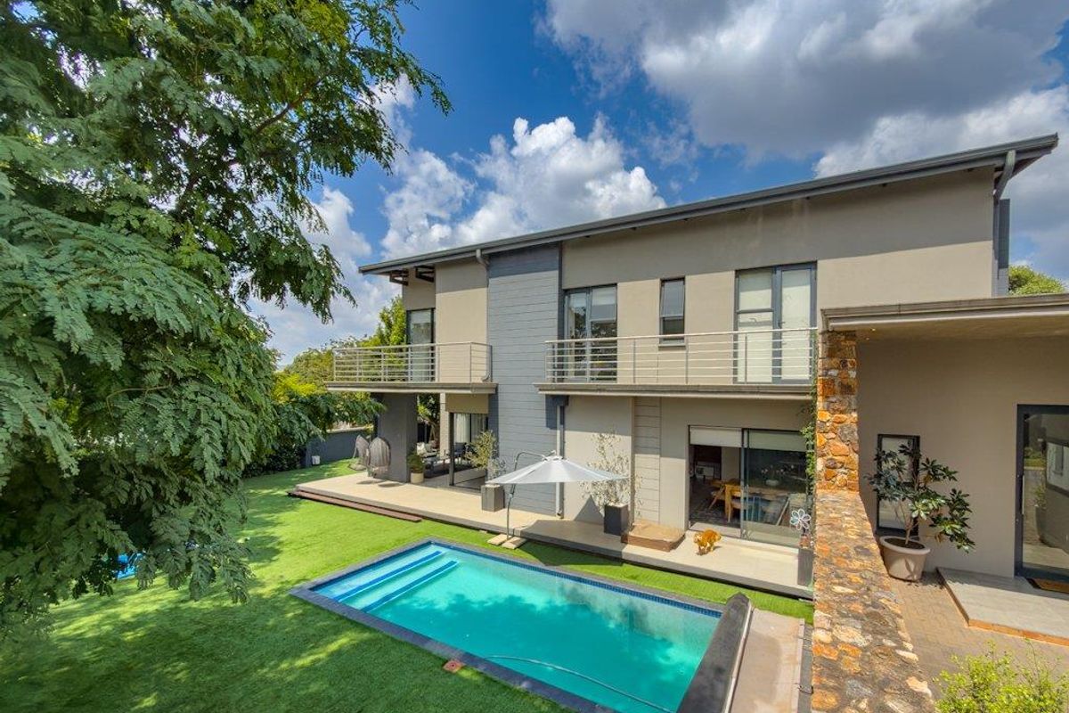 Designed for Effortless Living, Built for Entertaining - Photo 4