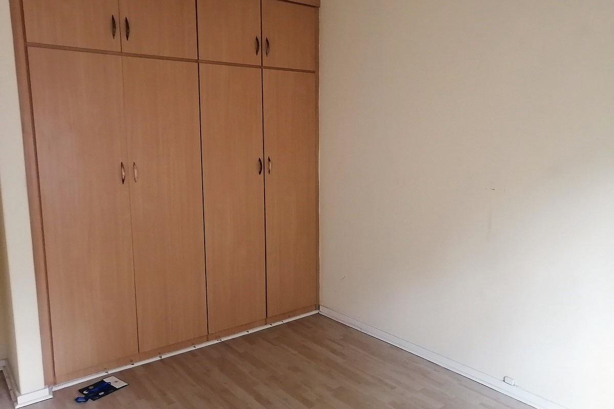 First Floor cozy apartment minutes from Sandton - Photo 5