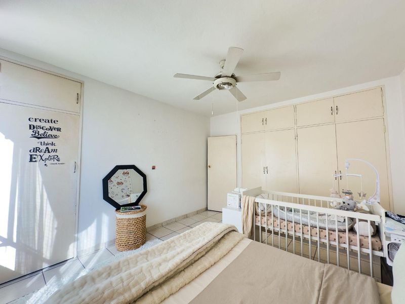 Modern 2-Bedroom Duplex in a Prime Estate – Perfect for Investors or First-Time Buyers - Photo 10