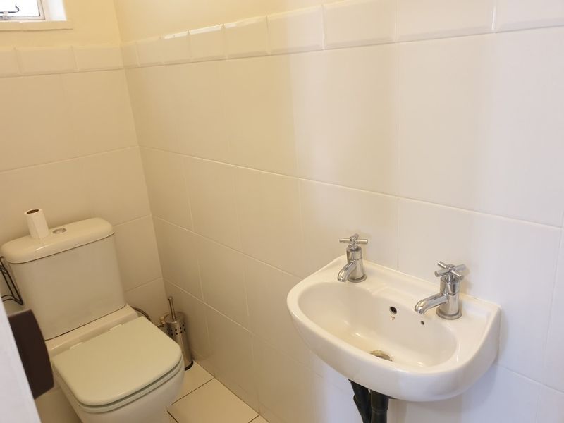 1 BEDROOM FURNISHED APARTMENT TO RENT IN ROSEBANK - Photo 9