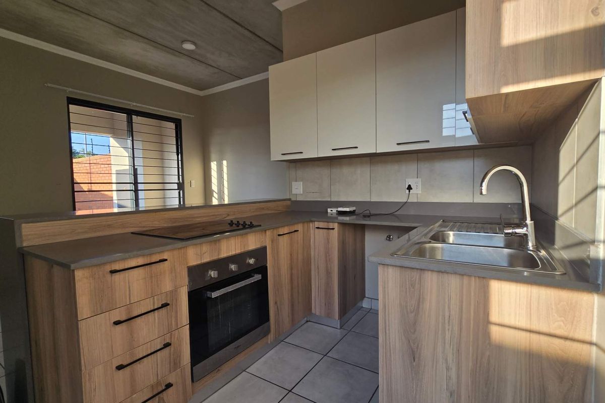 Beautiful and Modern 2 Bedroom Duplex Townhouse in Montana - Photo 5