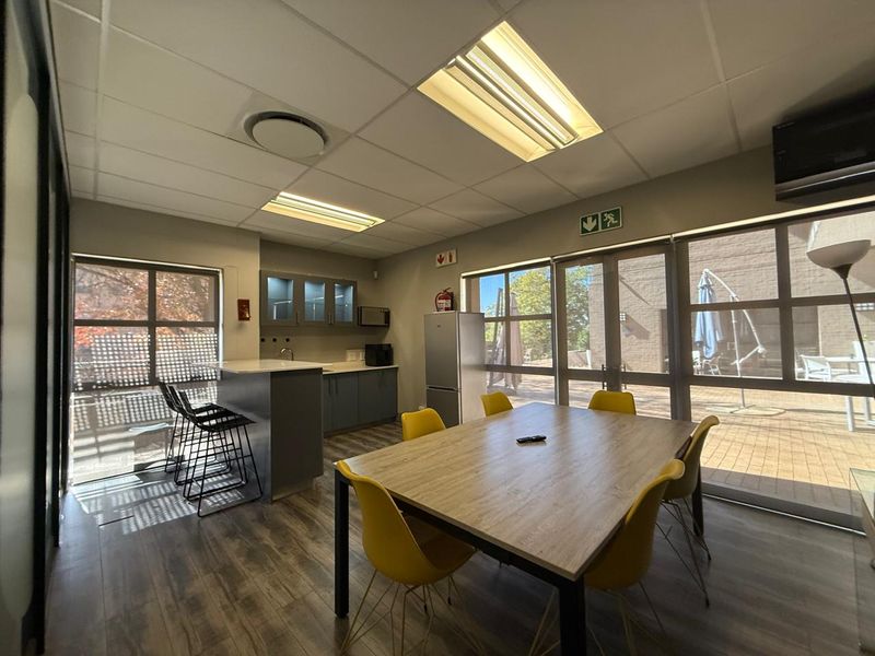 Office Space to Let – 16 Fricker Road, Illovo - Photo 7
