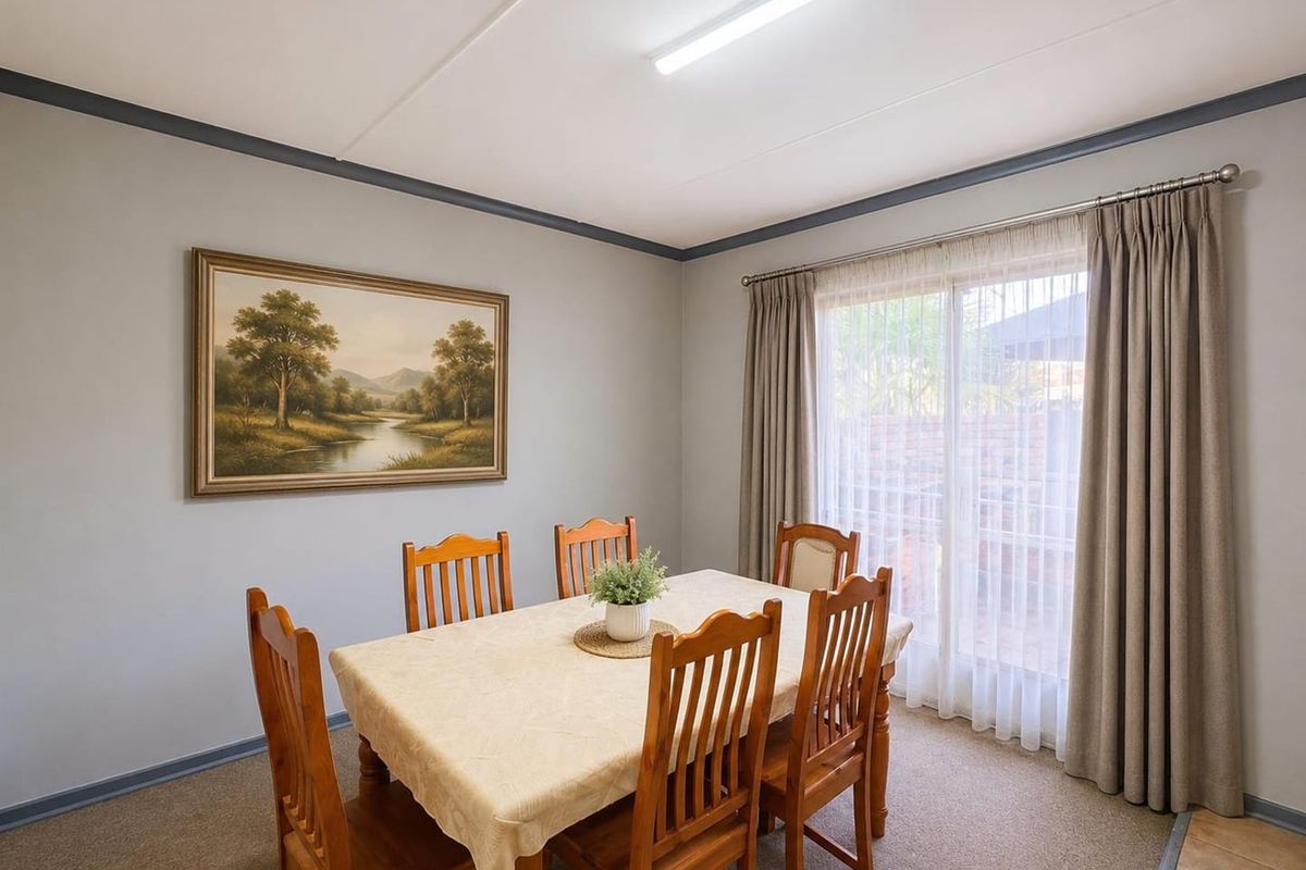 Cozy Family Home with Office & Double Garage Awaits You - Photo 5
