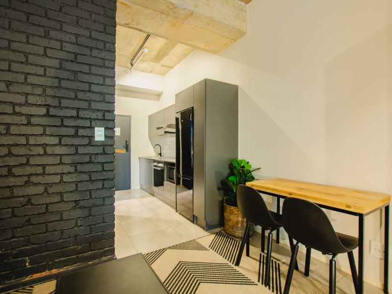 Sandton Furnished Studio Apartment - Photo 4