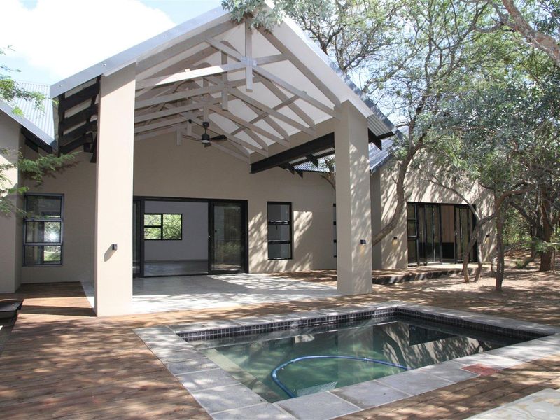 Make a move to the Lowveld bush. - Photo 2