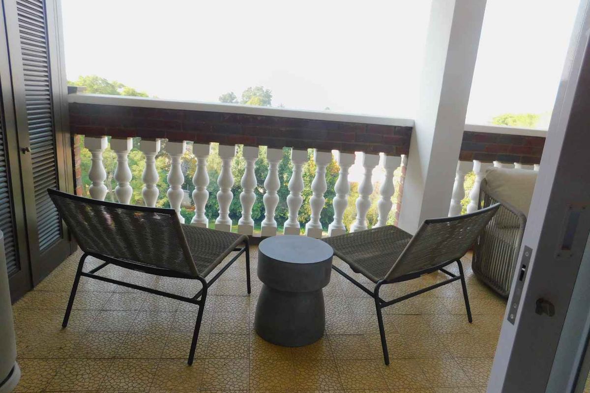 Fully furnished two bedroom apartment in Illovo - Photo 4