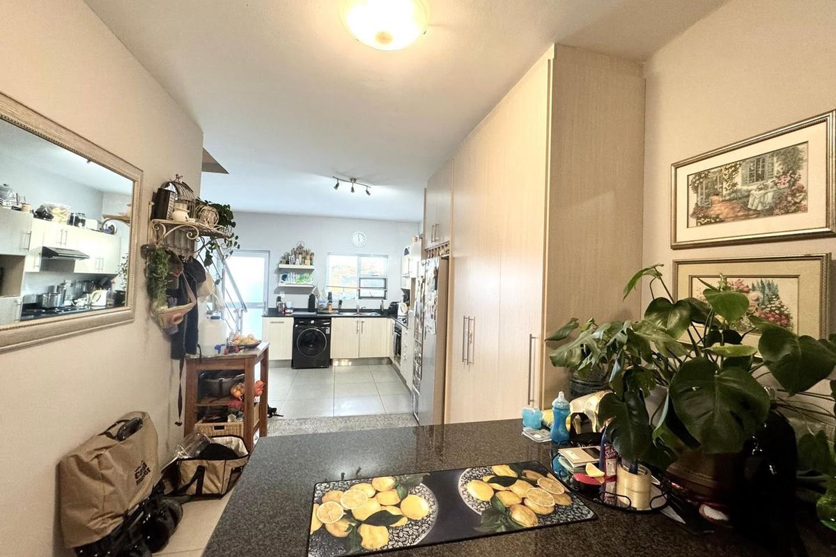 3 Bedroom Townhouse For Sale in Elisenheim - Photo 5