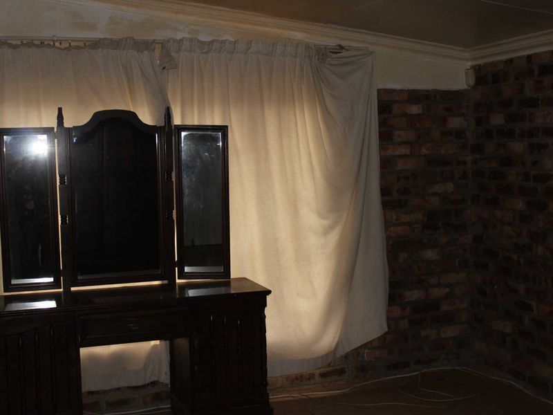 1 BEDROOM GARDEN COTTAGE - Photo 6