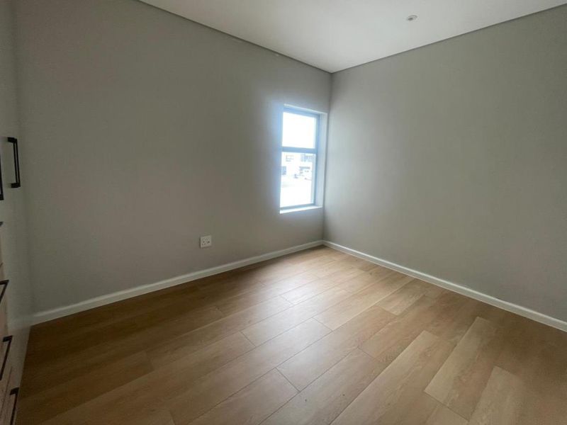 Brand New Family Home - Photo 5