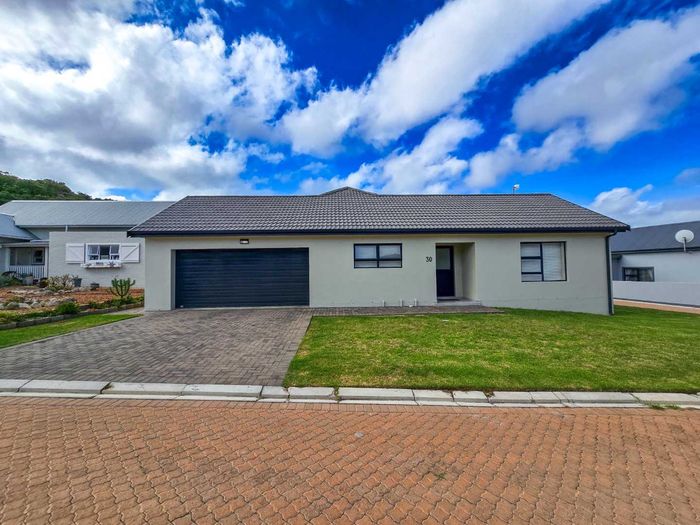 Property #2370696, House For Sale in Still Bay West