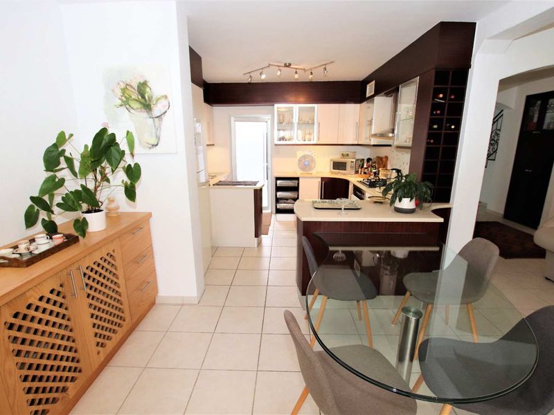 Hendra Estates - Stunning, Coastal, Furnished Townhouse To Rent In Prime Umhlanga Rocks - Photo 10