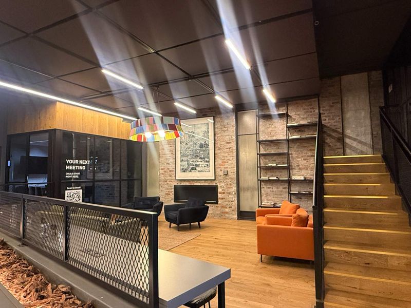 15 person office to let in trendy Harrington street - Photo 10