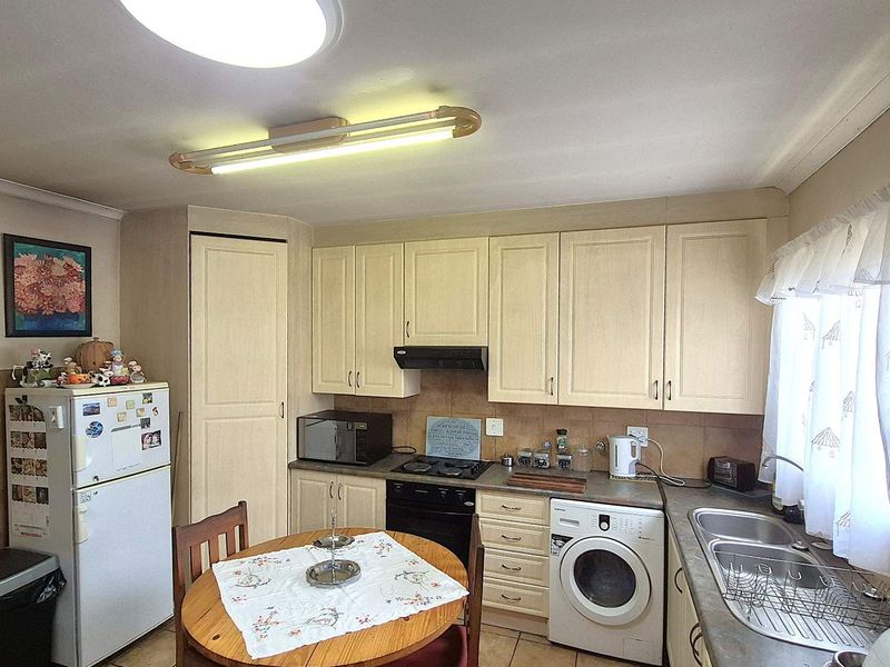 Welcome Home – A Family Treasure in Northwold - Photo 10