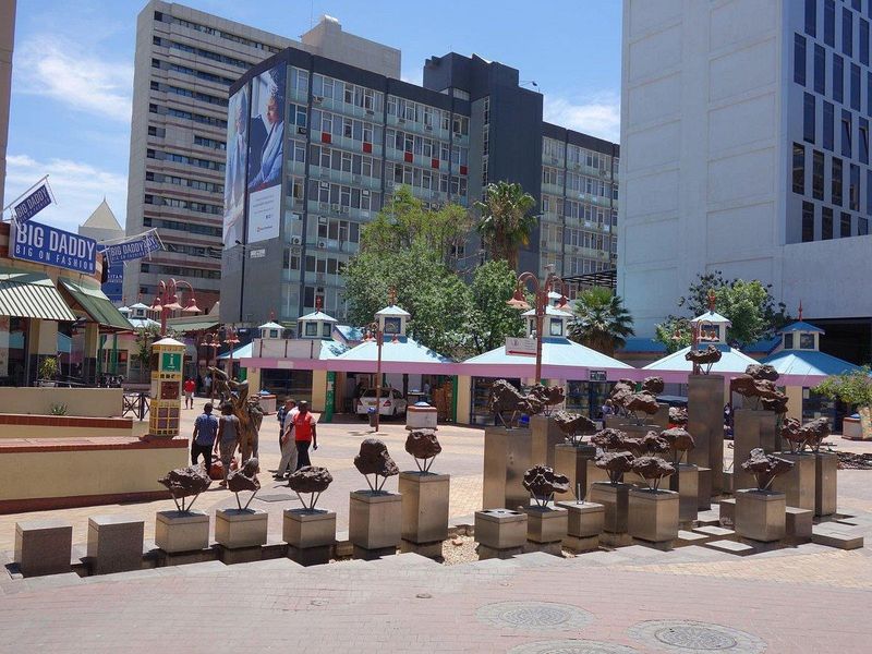 CHANNEL LIFE TOWER - PRIME LOCATION - Photo 2