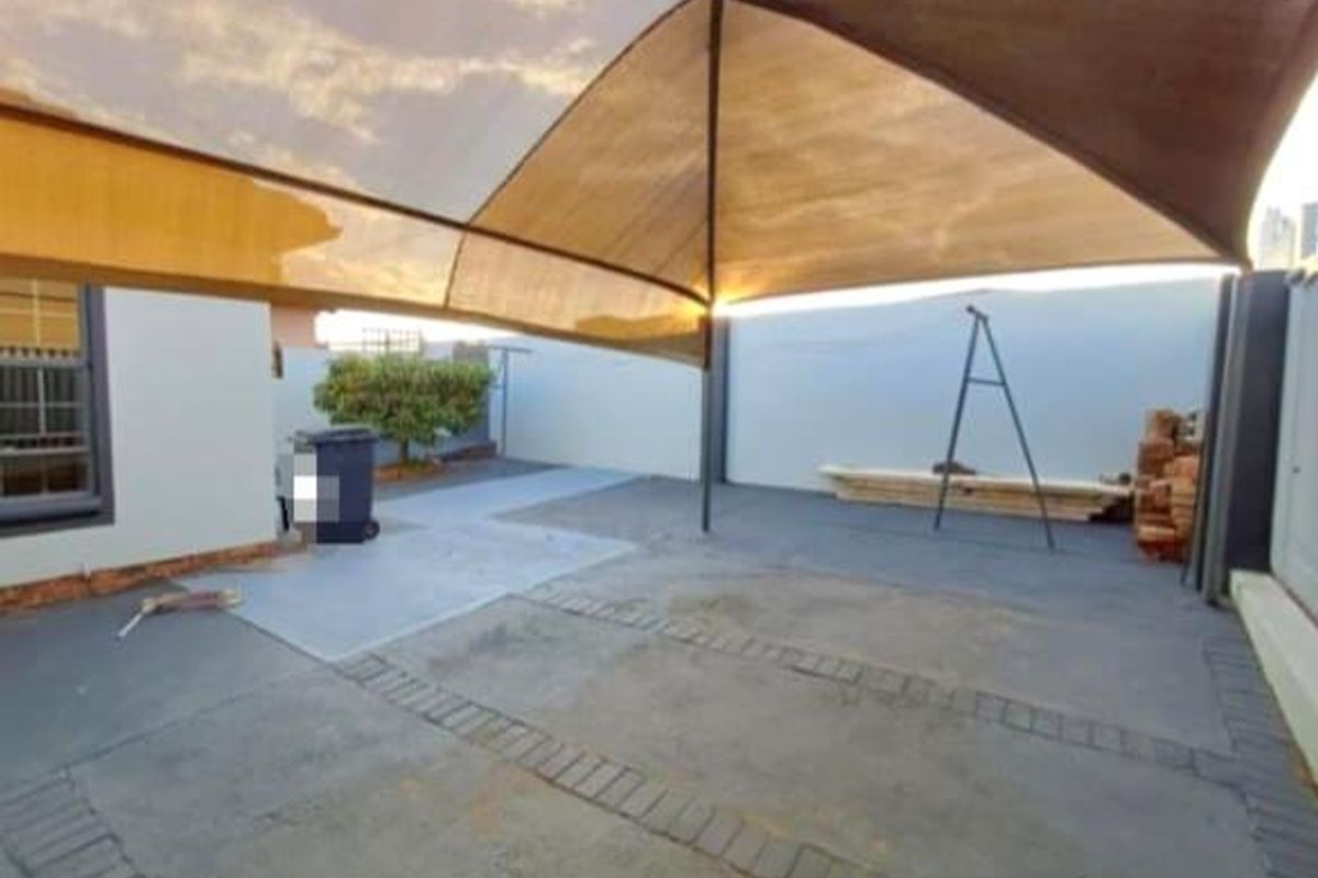Three bedrooms house for sale in Atteridgeville - Photo 2