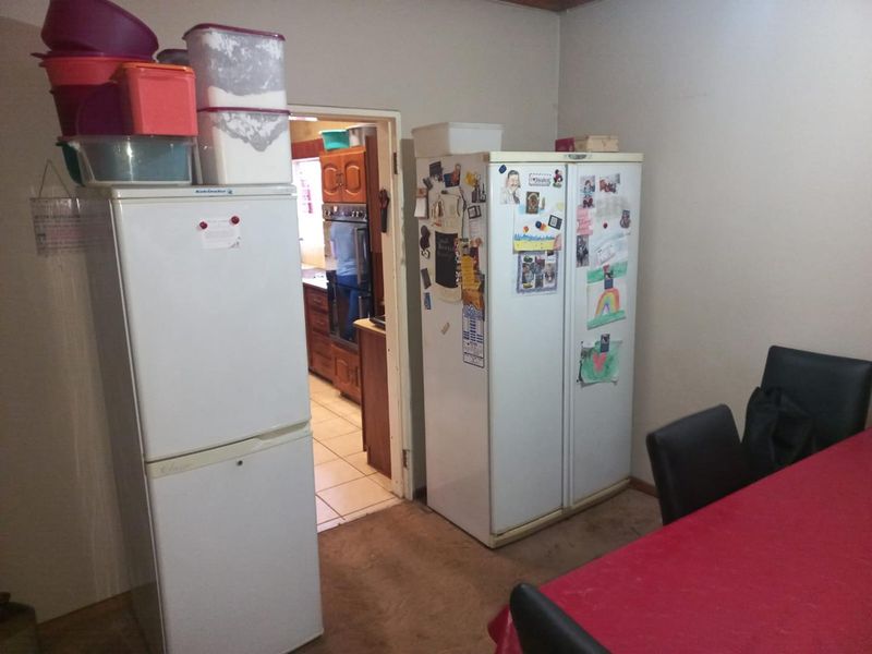 Beautiful Family Home for sale in very popular Lyttelton Manor!! - Photo 8