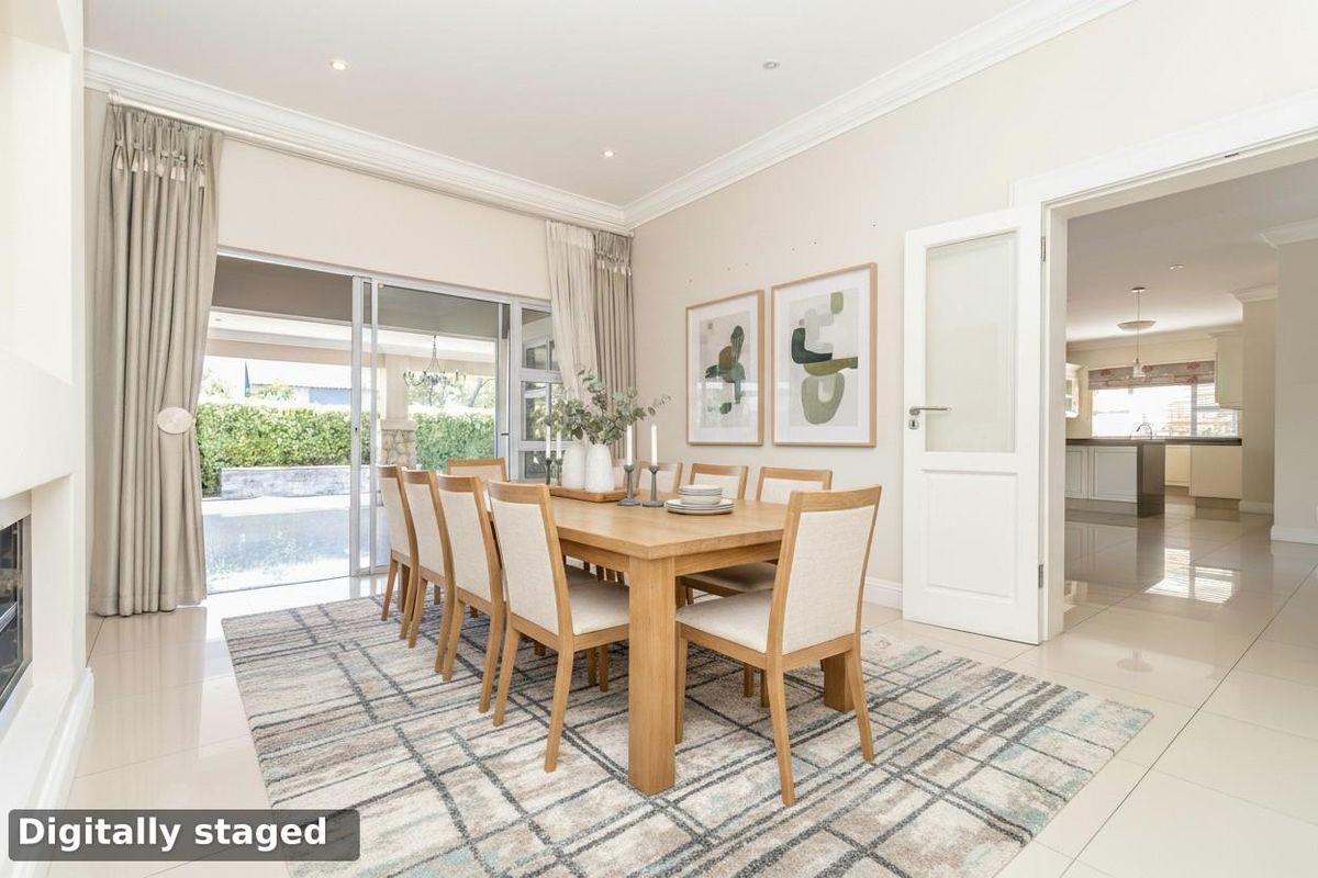 DISTINCTIVELY UNIQUE & CLASSICAL - Photo 4