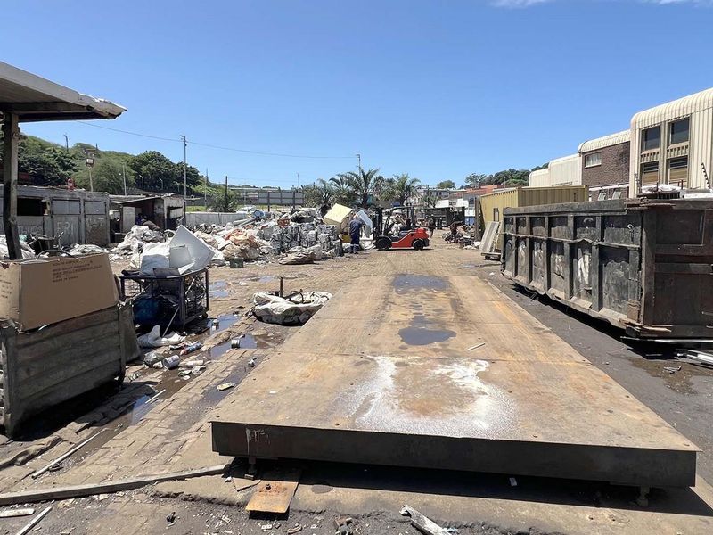 Prime Industrial Yard For Sale on Chris Hani Road - Photo 7