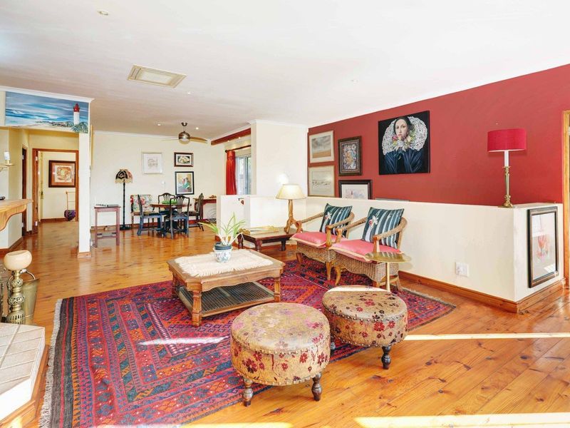 Well loved, cosy home, located in popular security complex. - Photo 8