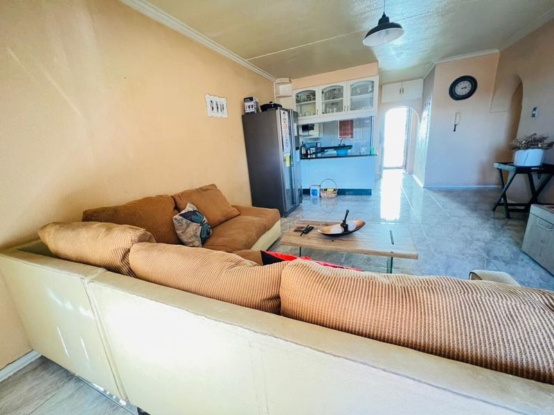 Townhouse For Sale in Randhart, Alberton - Photo 8