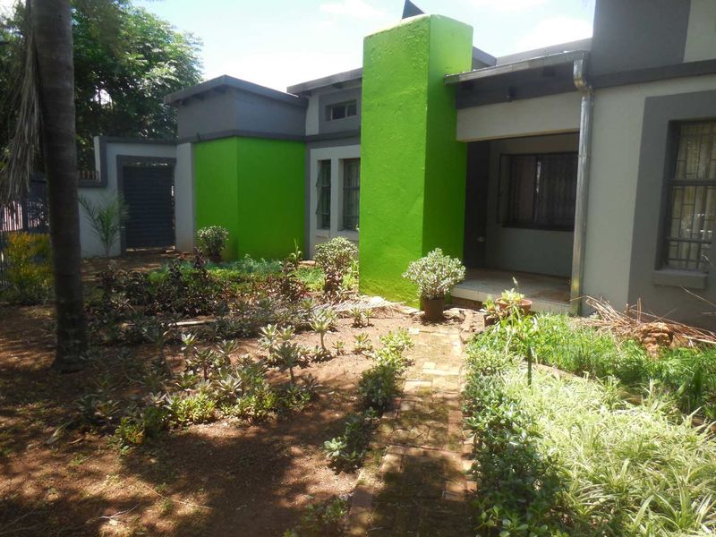 4 BED HOUSE TO RENT SILVERTON - Photo 2