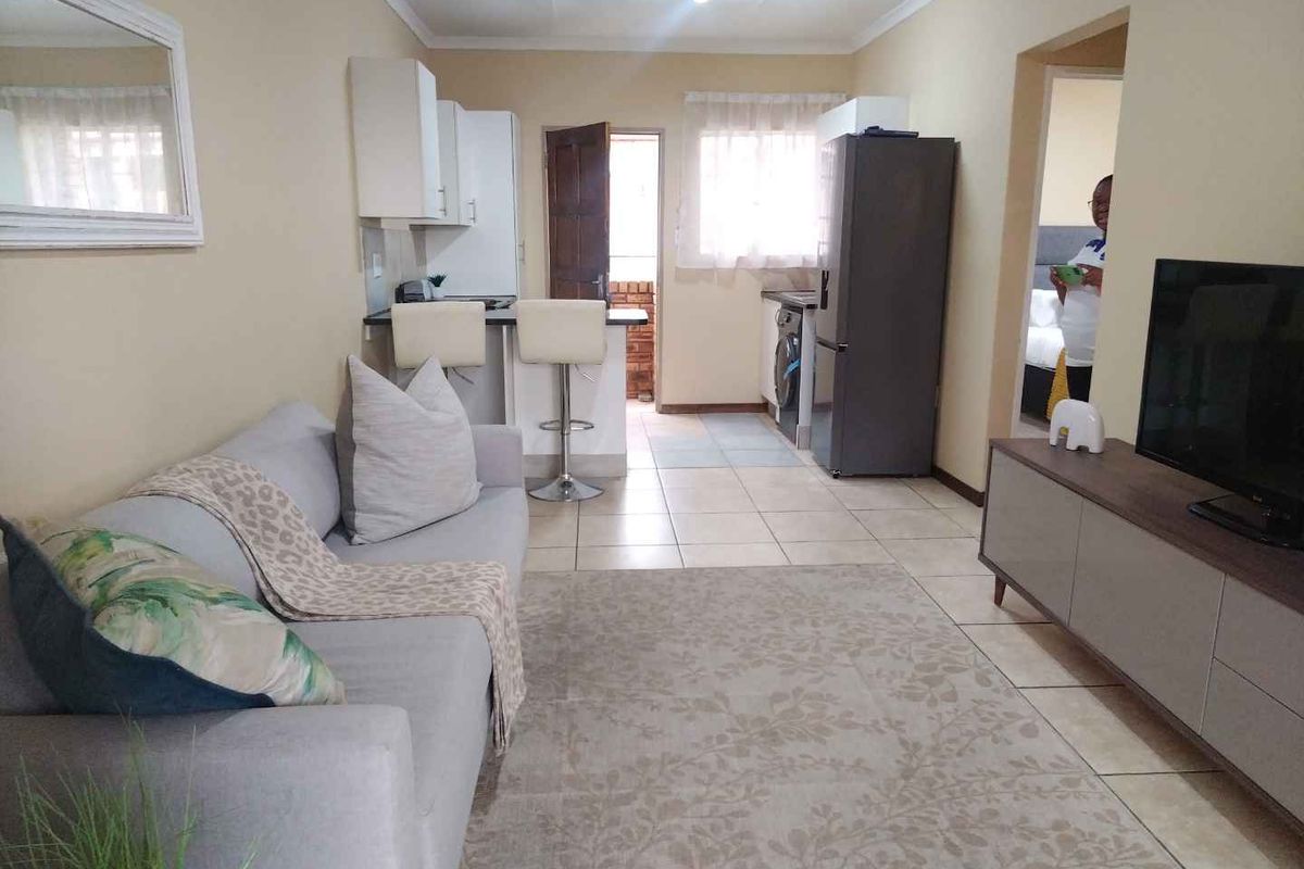 Stunning 2-Bedroom Apartment in Elandspark for Sale - Photo 3