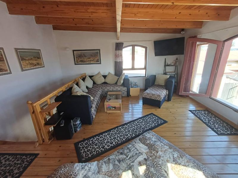 Family home with large 1 bedroom flat!!! - Photo 5