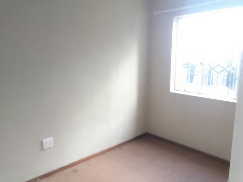 Apartment Flat for Sale in Graceland Germiston South - Photo 9