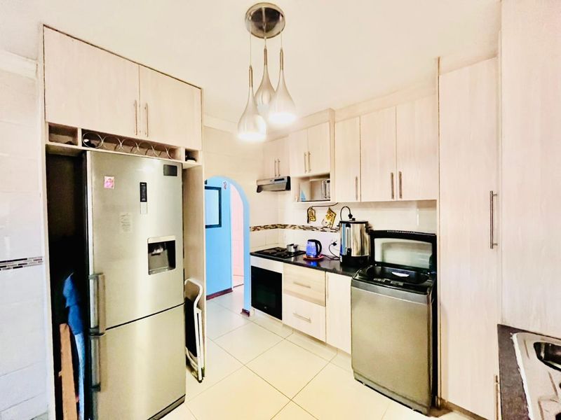 3 bedrooms house for sale in Soshanguve WW - Photo 4