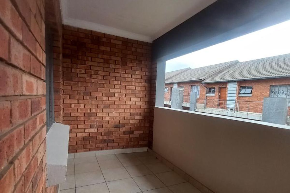 Apartment for sale in Midrand - Photo 4