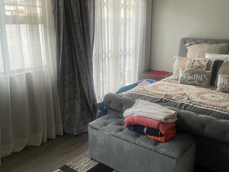 Move in & live your best life -this one won’t last long - Photo 5